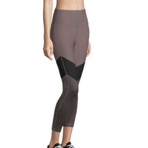 Xersion 7/8 Workout Legging - Medium Tall (MT)